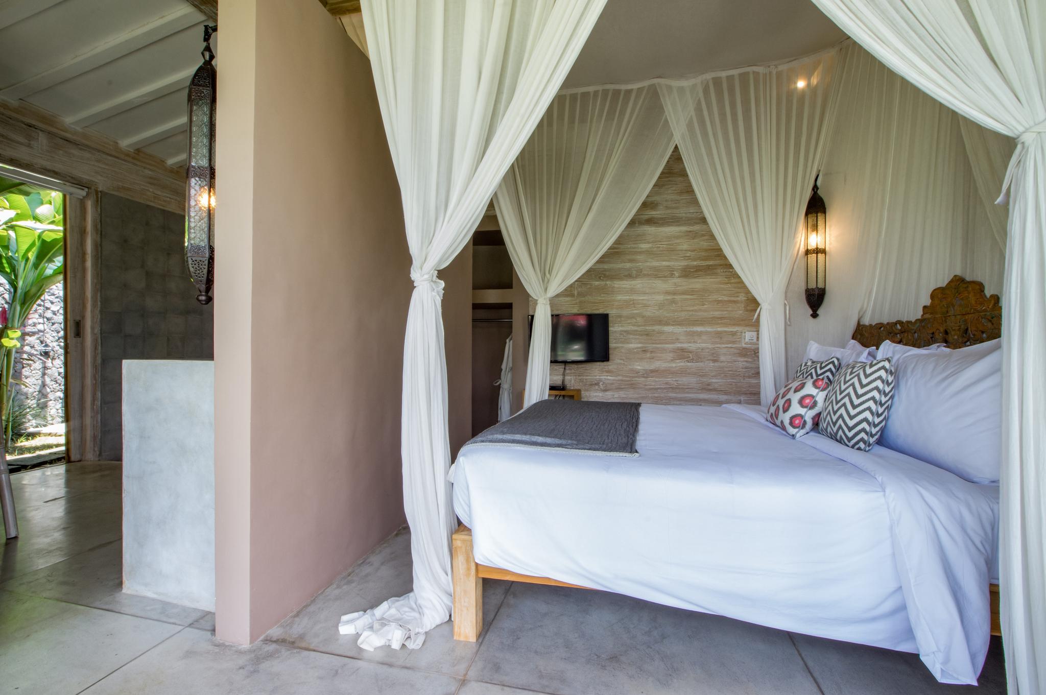 Villa Mannao (8 Bedrooms) - Photo 1