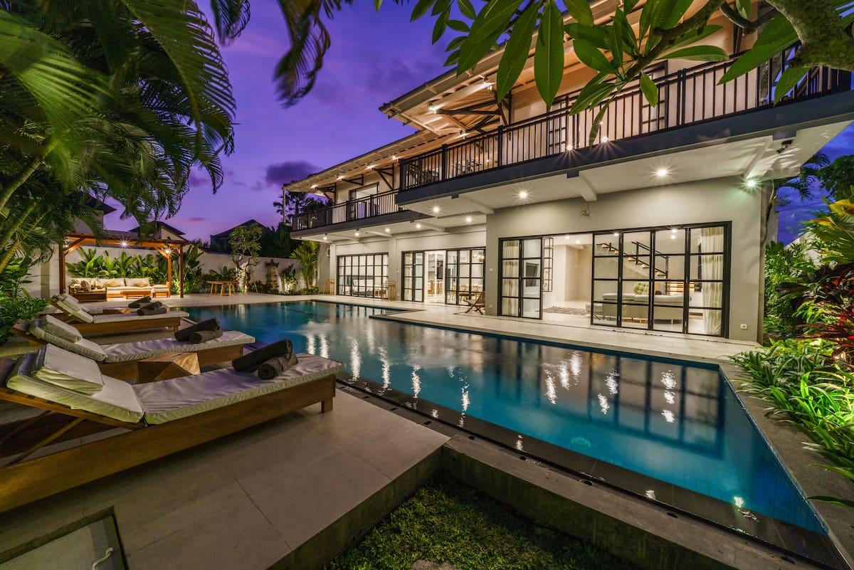Villa Okenada