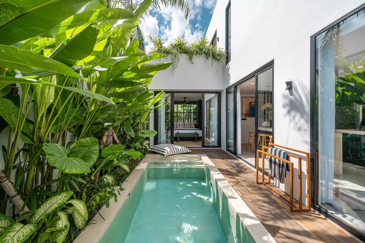 Villa Cinco - Photo 1