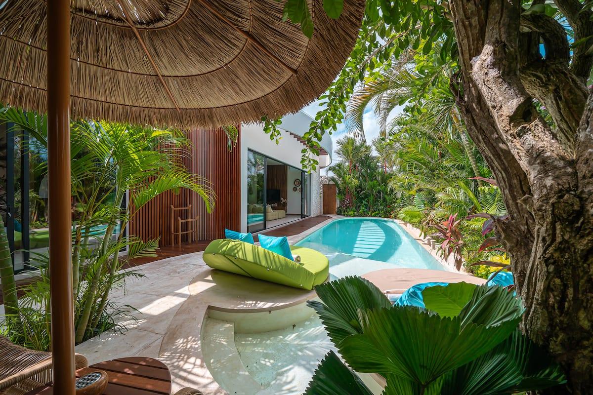 Yellow Moon - Photo 2