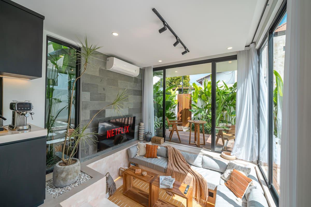 Villa Cinco - Photo 2