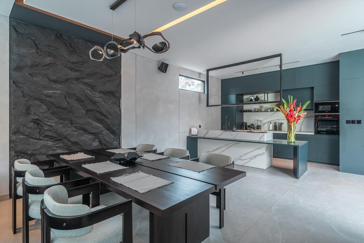 Under the Palms - Photo 3