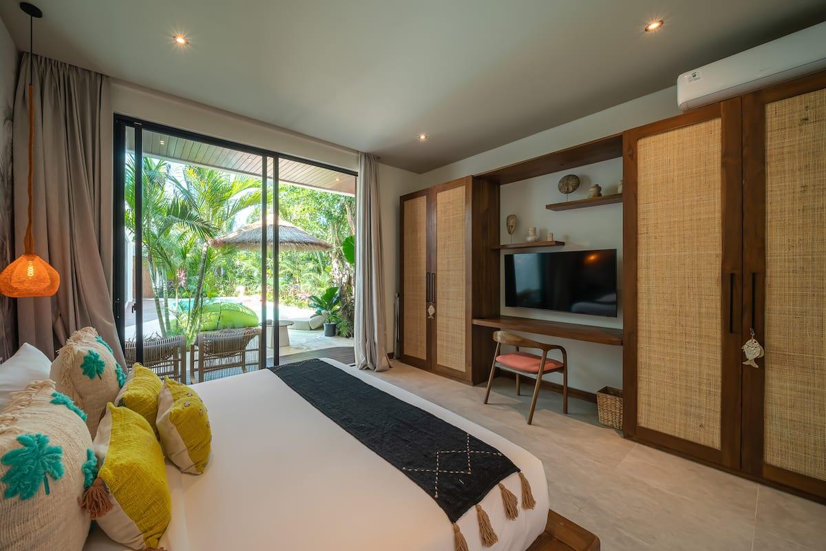 Yellow Moon - Photo 4