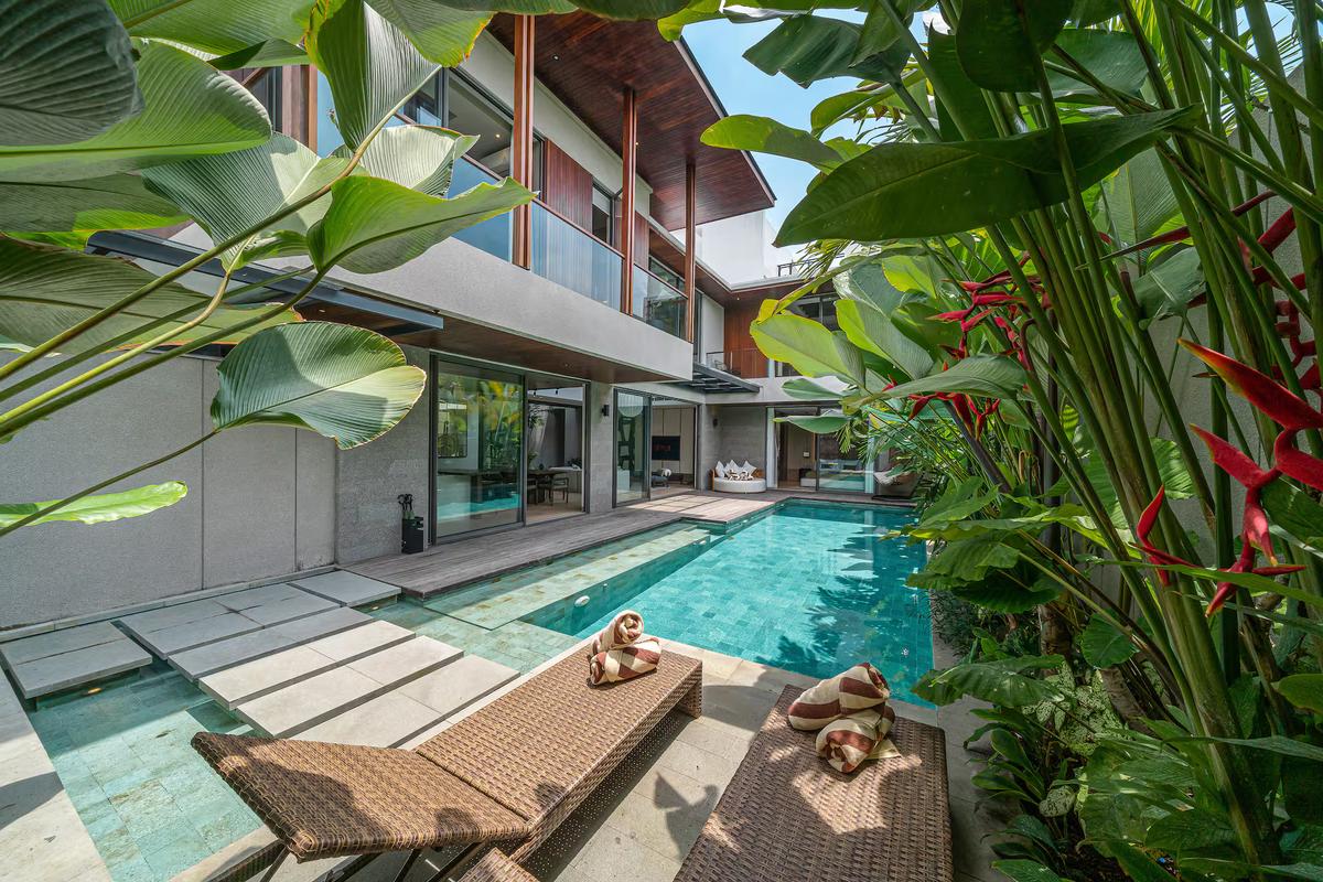 Villa Akar & Daun
