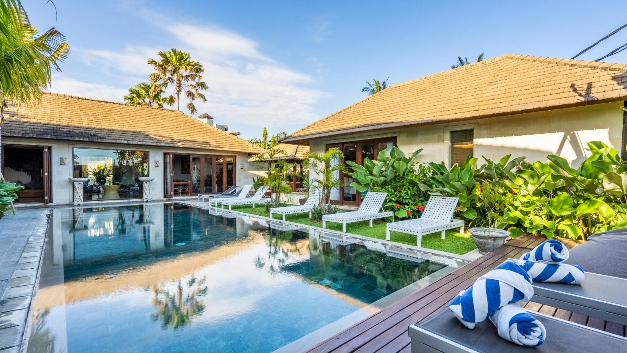 The Akasha Villa Premiere - Photo 1