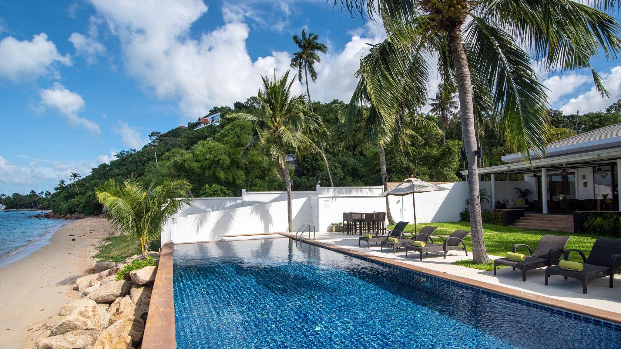 Lotus Beach Villa - Photo 2