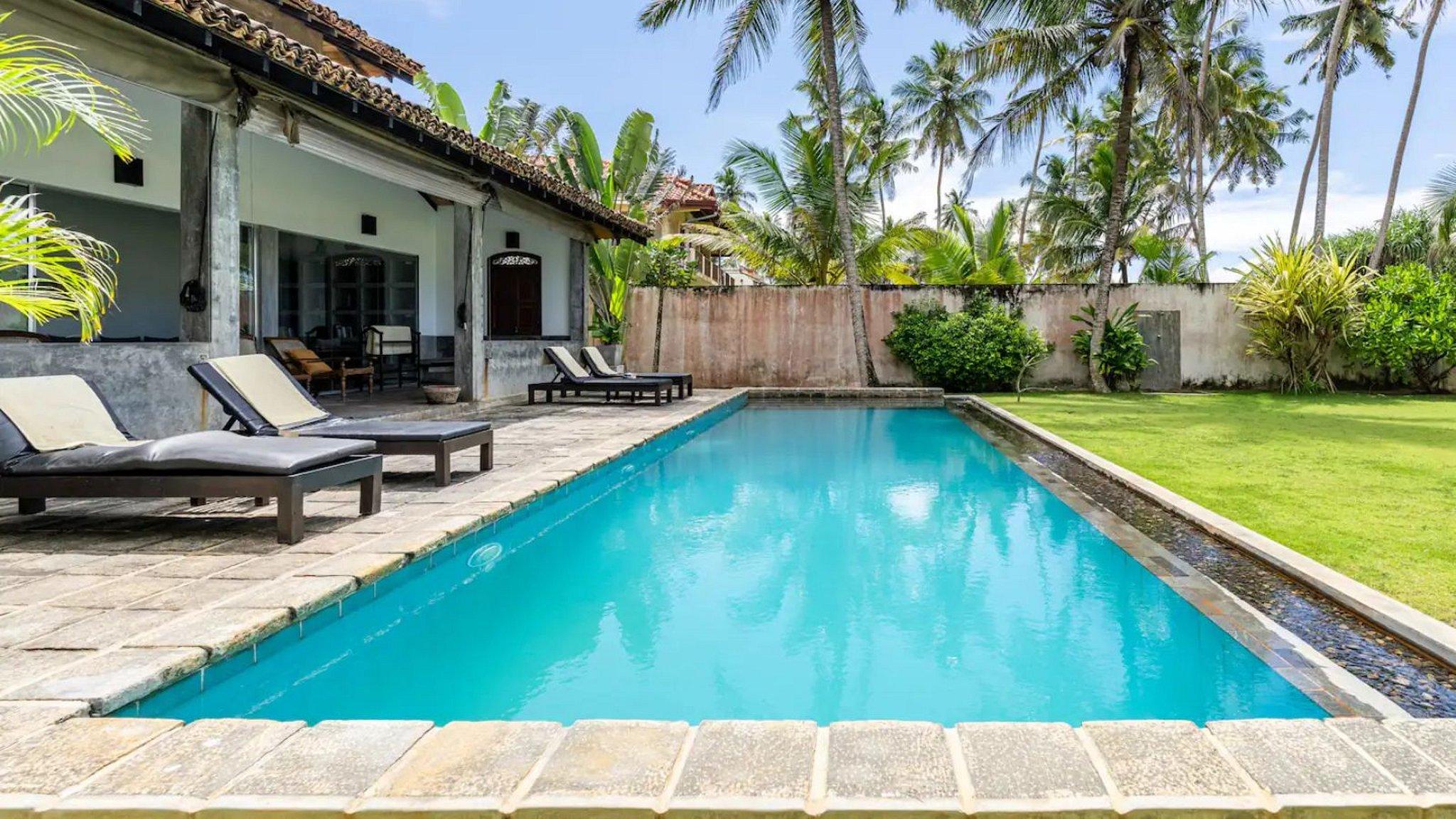 Green Parrot Beach Villa - Photo 2