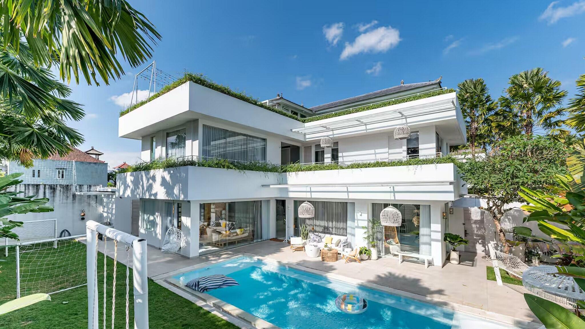 Villa Luja Canggu - Photo 2