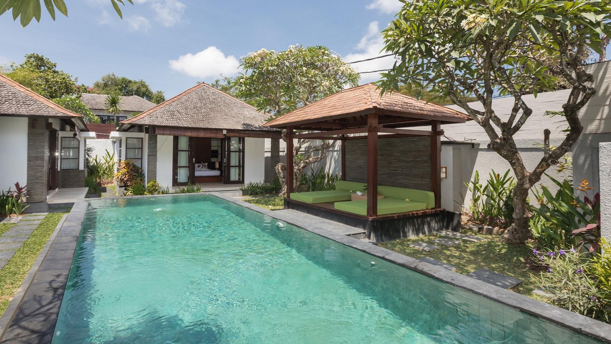 Villa Litera Seminyak - Photo 3
