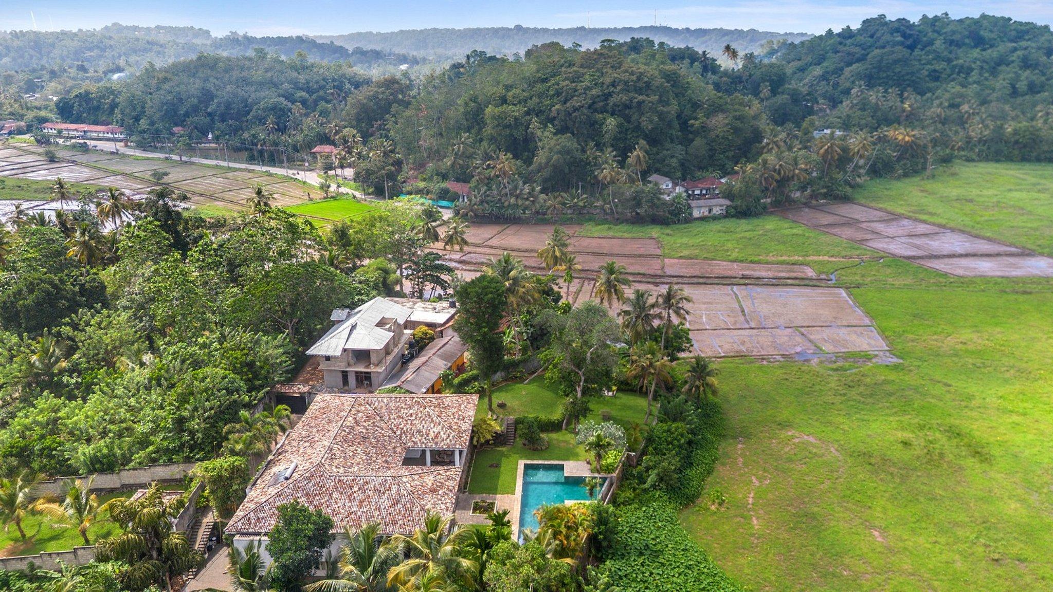 Etamba House - Photo 7