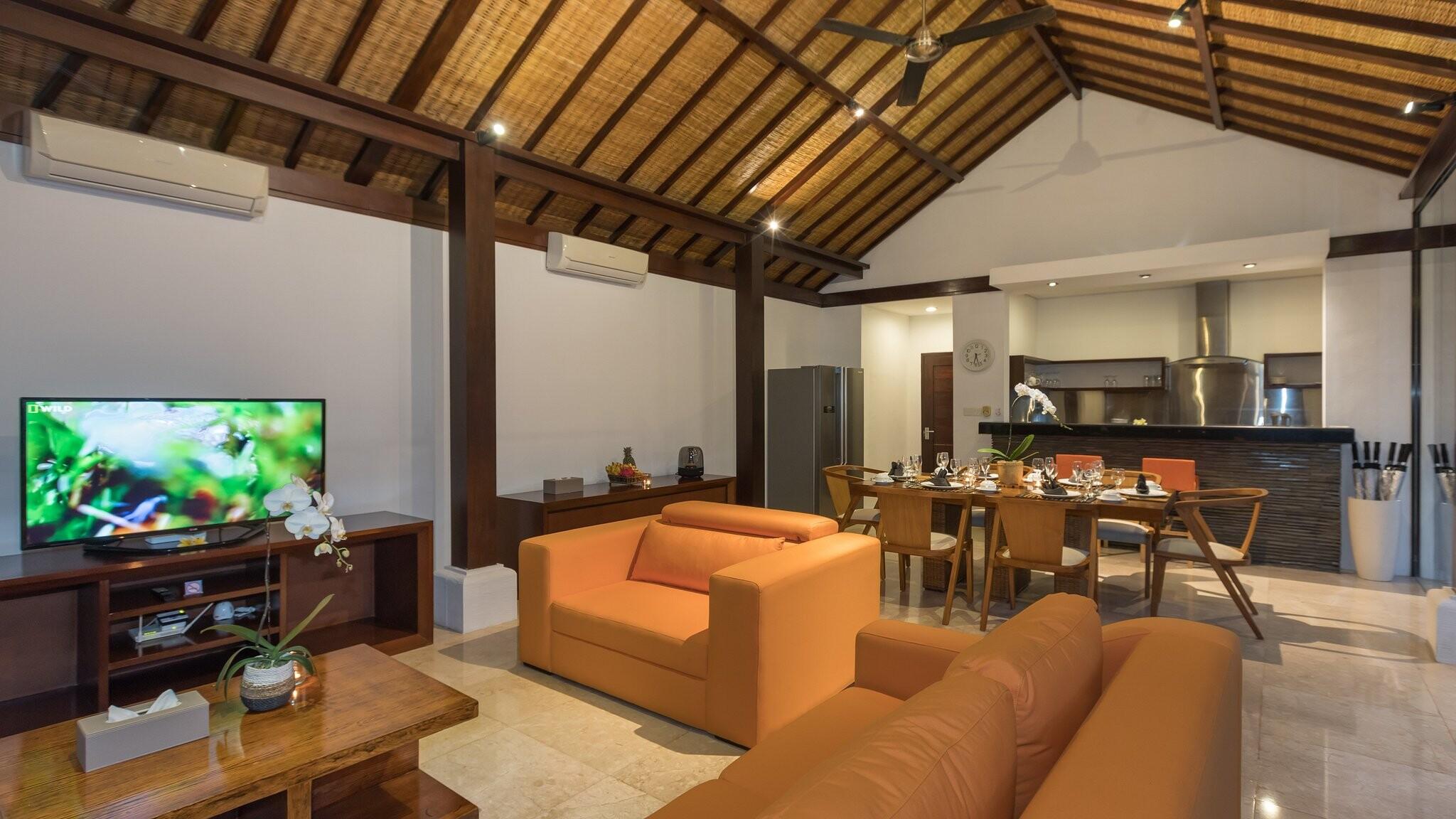 Villa Litera Seminyak - Photo 8