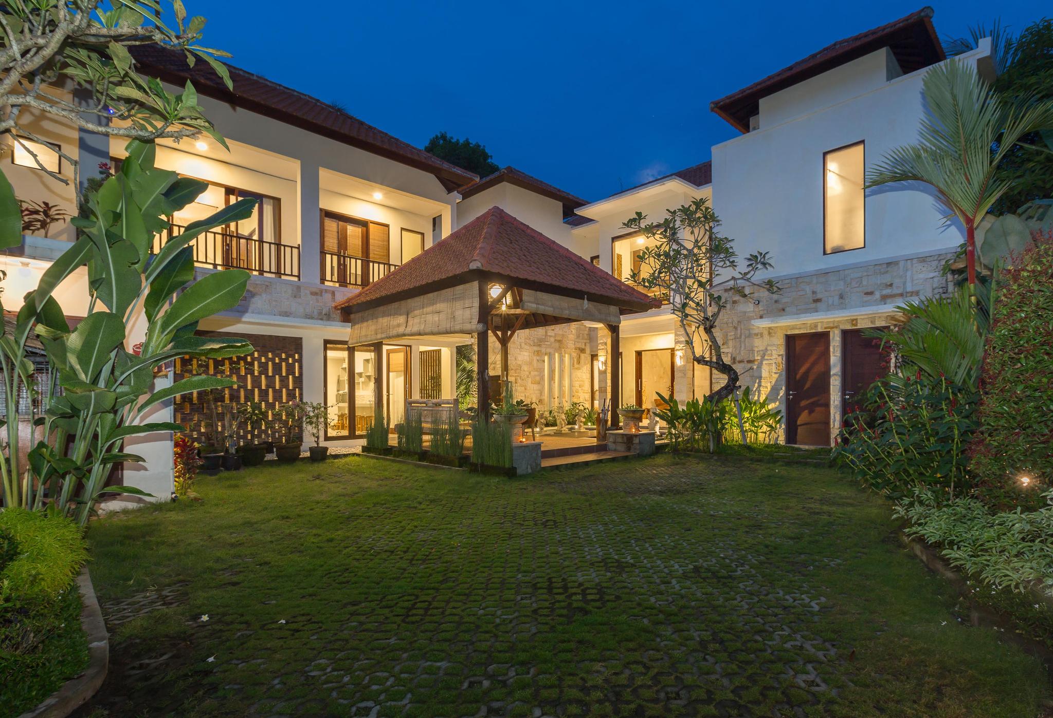Villa Atap Padi