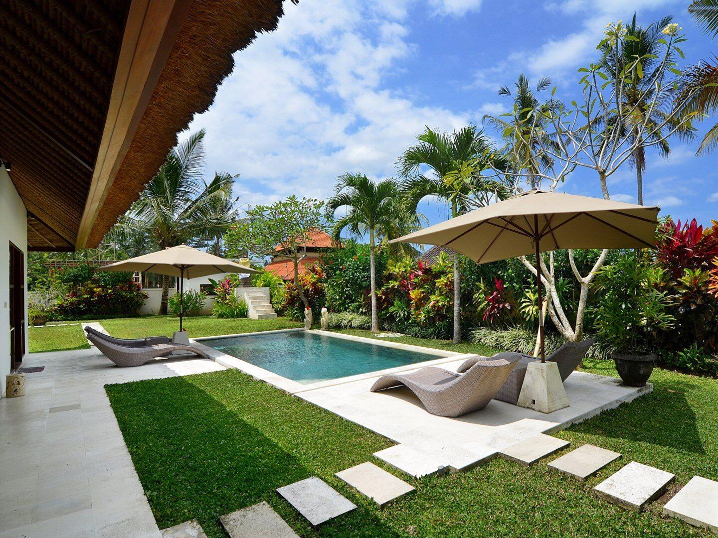 Villa Candi Kecil Tiga