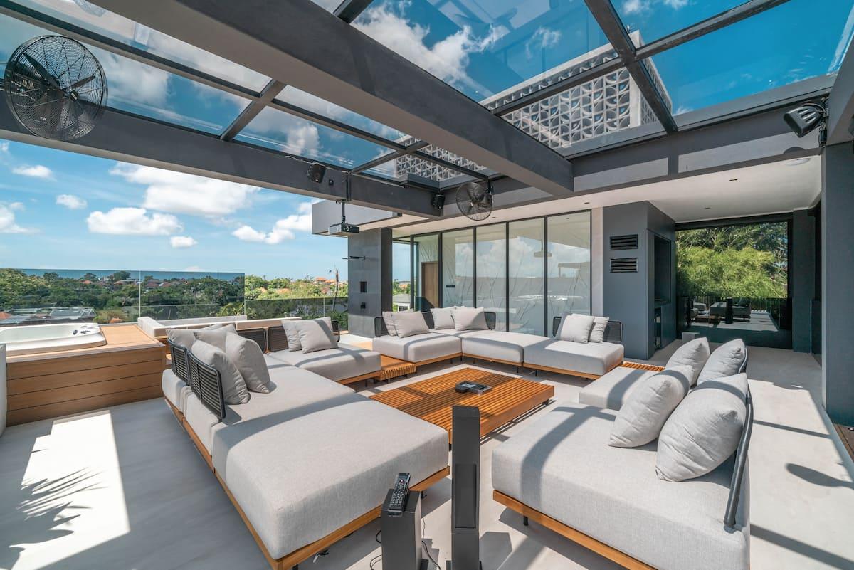 Villa Beyond the Palms - Photo 3