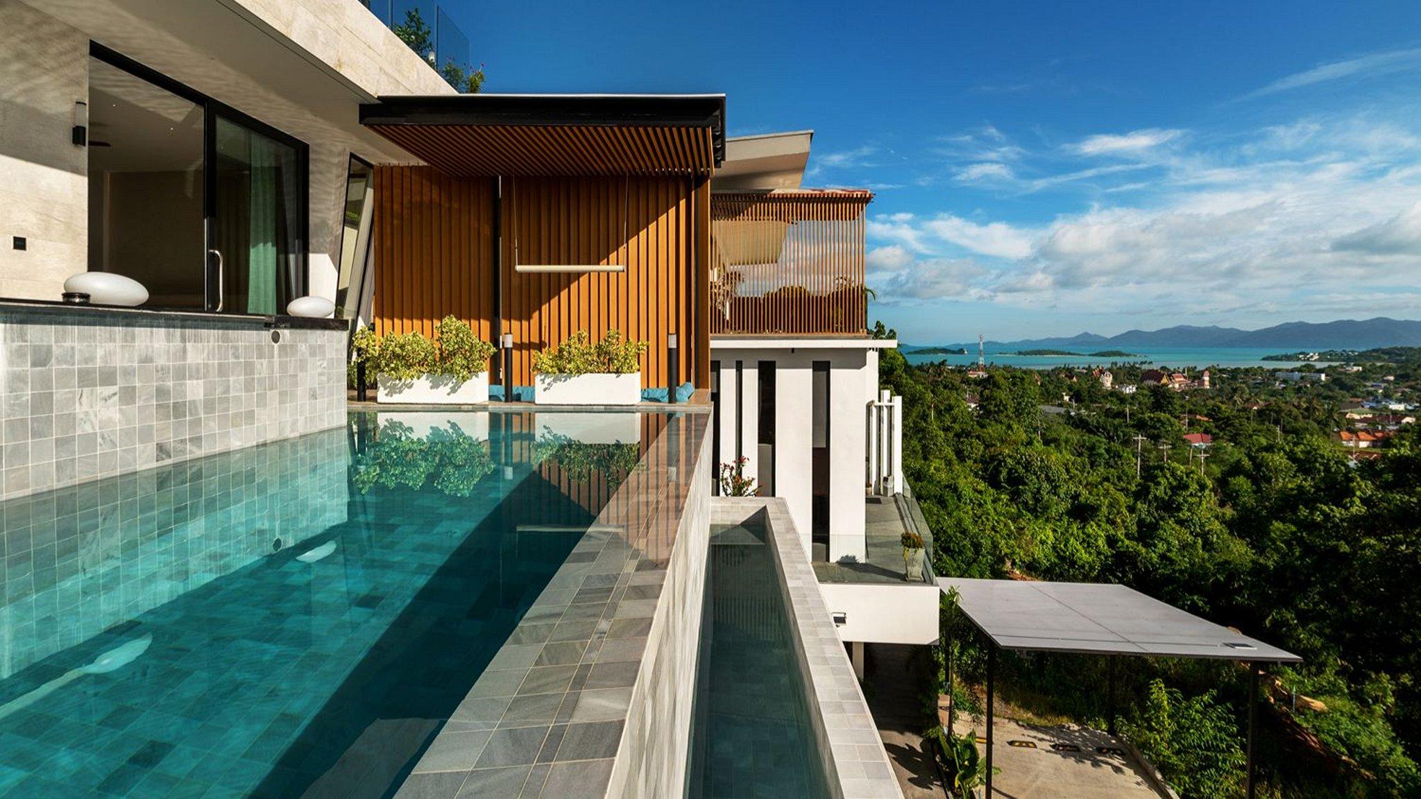 Magic Tuxedo Villa - Photo 1