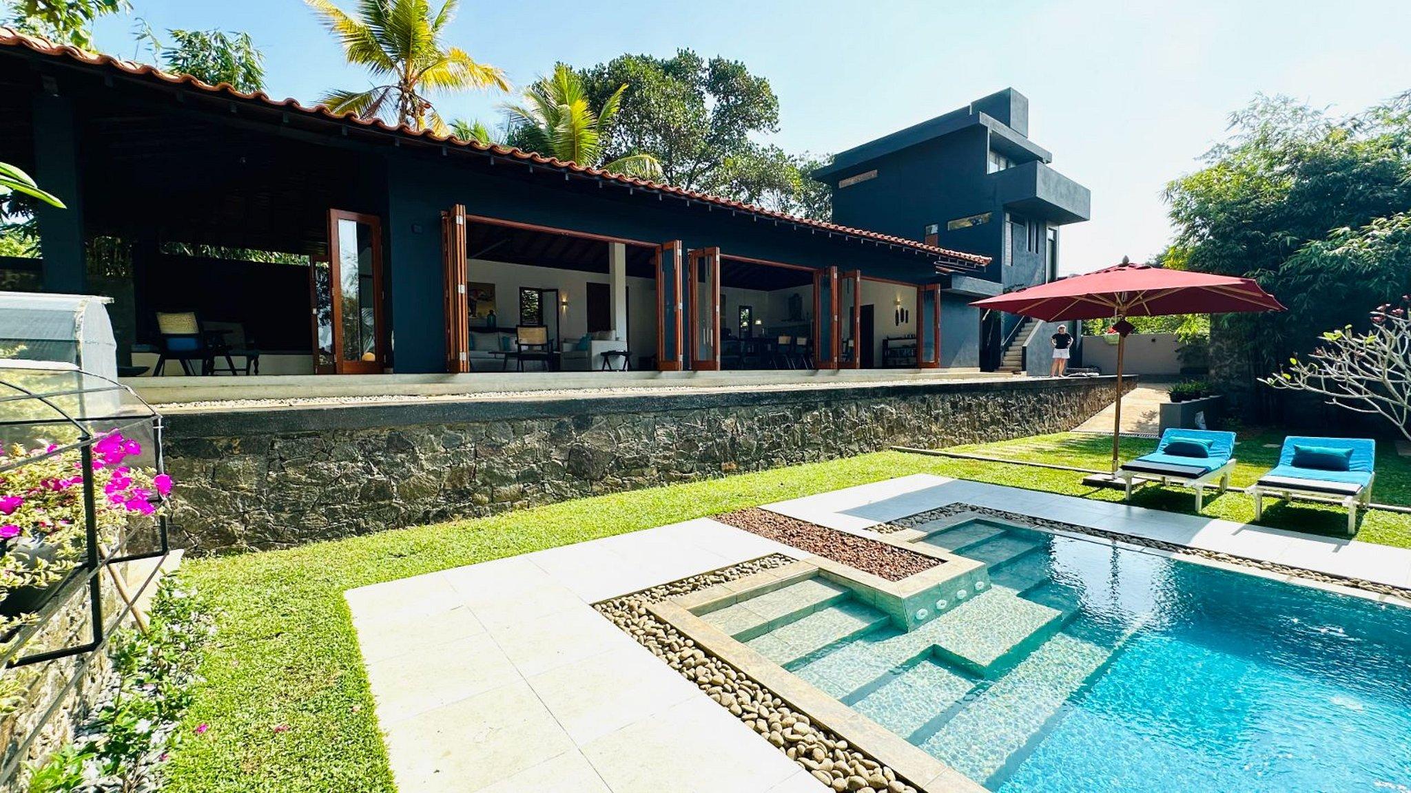 Ellies House - Photo 1