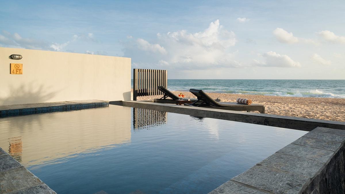 Red Parrot Beach Villa