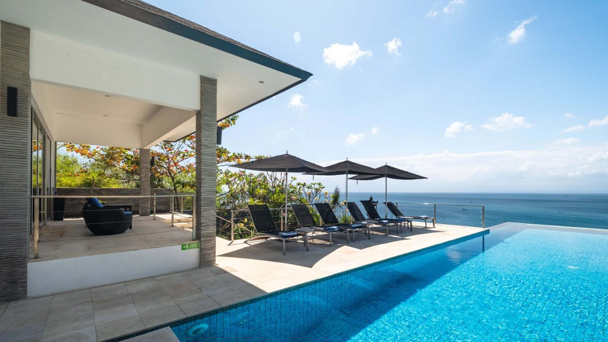 Suluban Cliff Villa - Photo 1