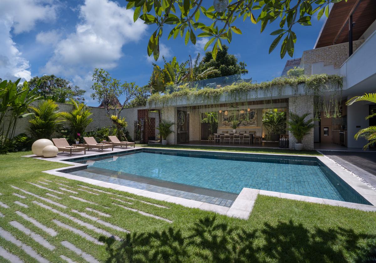 Villa Pantai Indah
