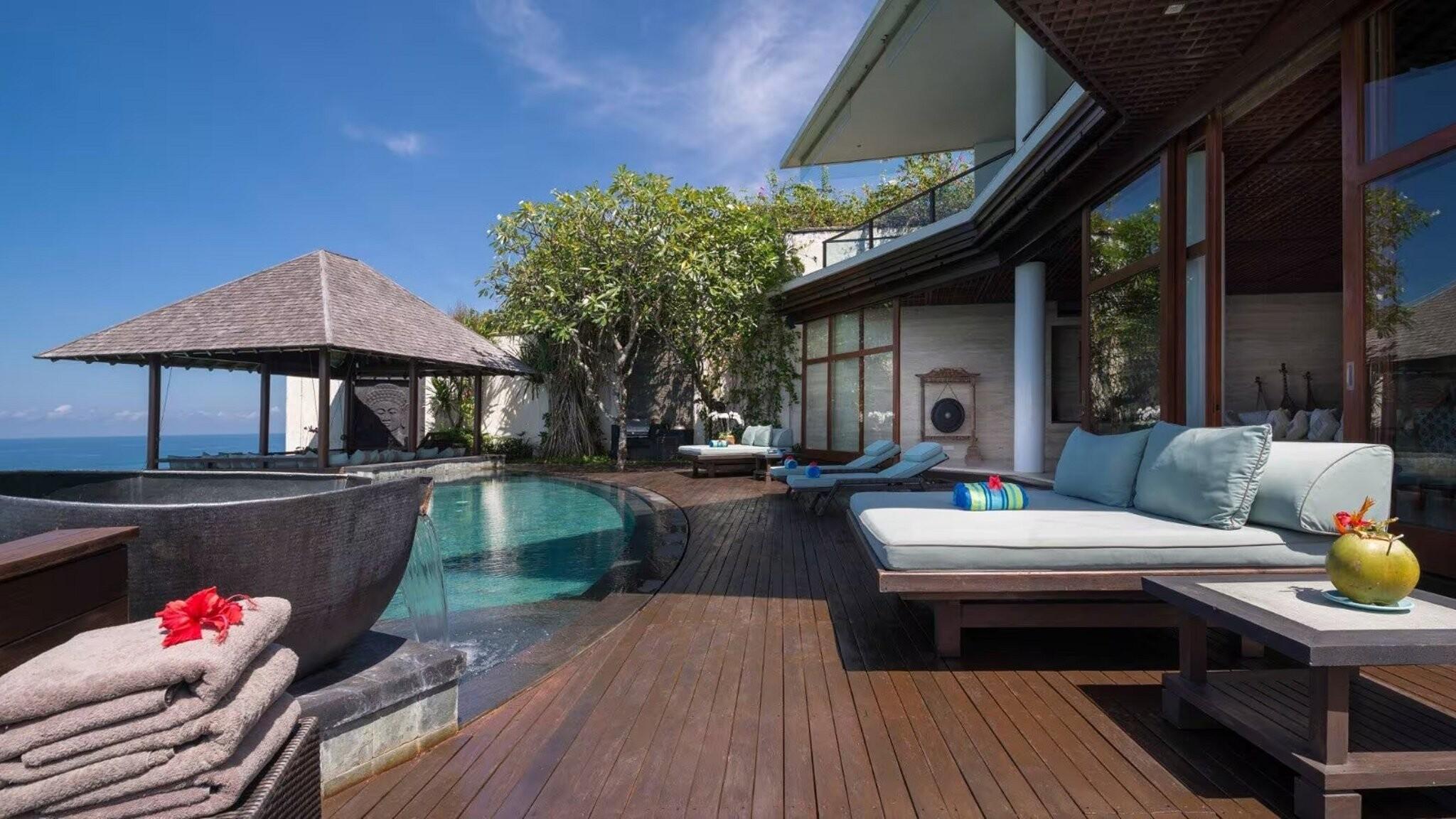 Villa Bidadari Cliffside Estate