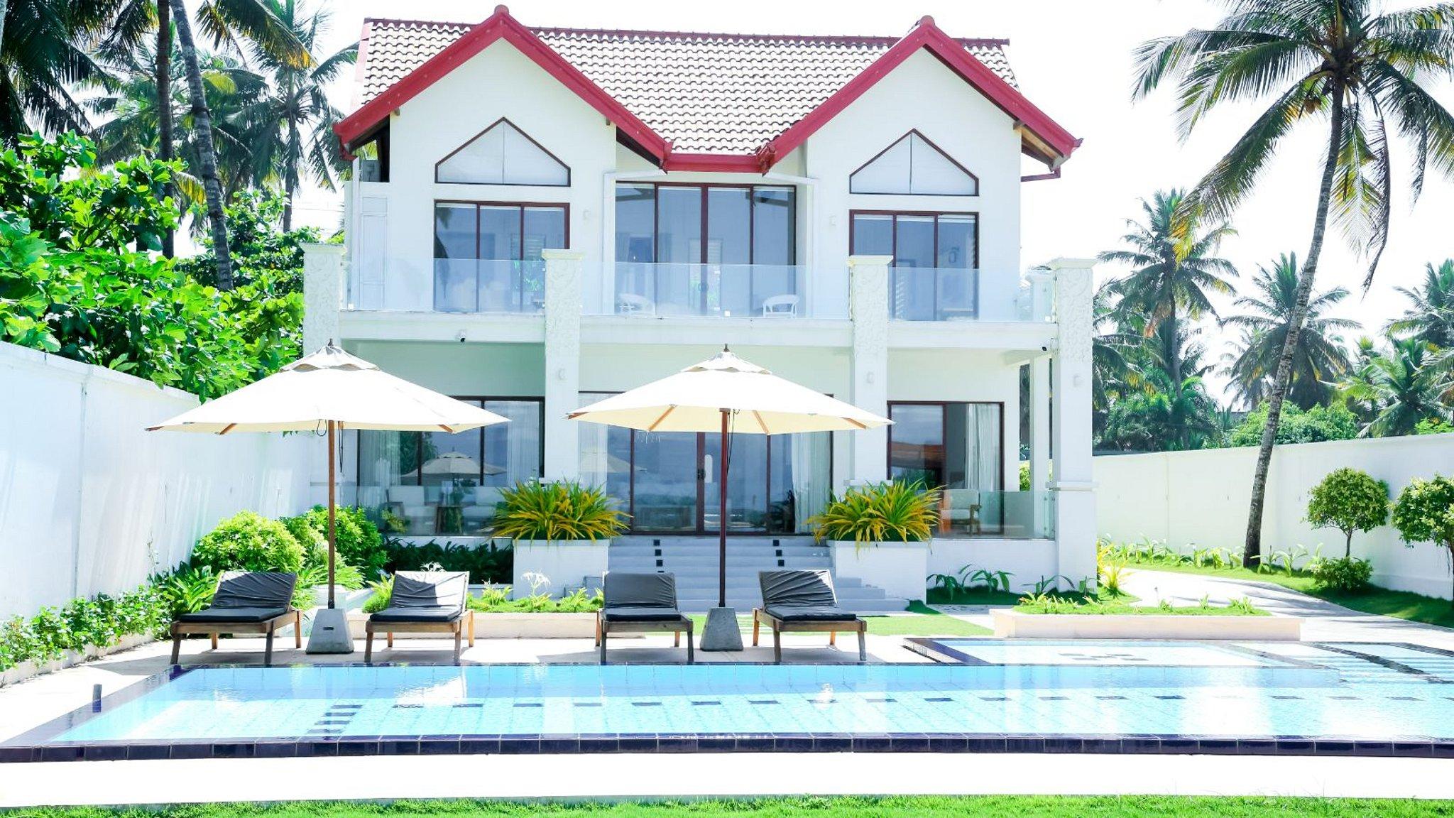 Aryan Beach Villa - Photo 2
