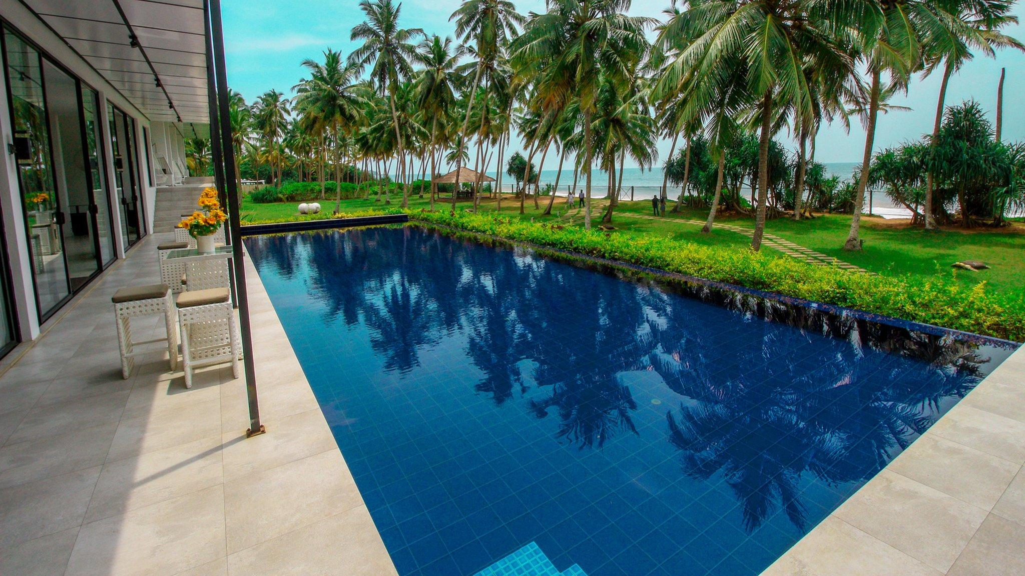 Green Turtle Villa - Photo 2