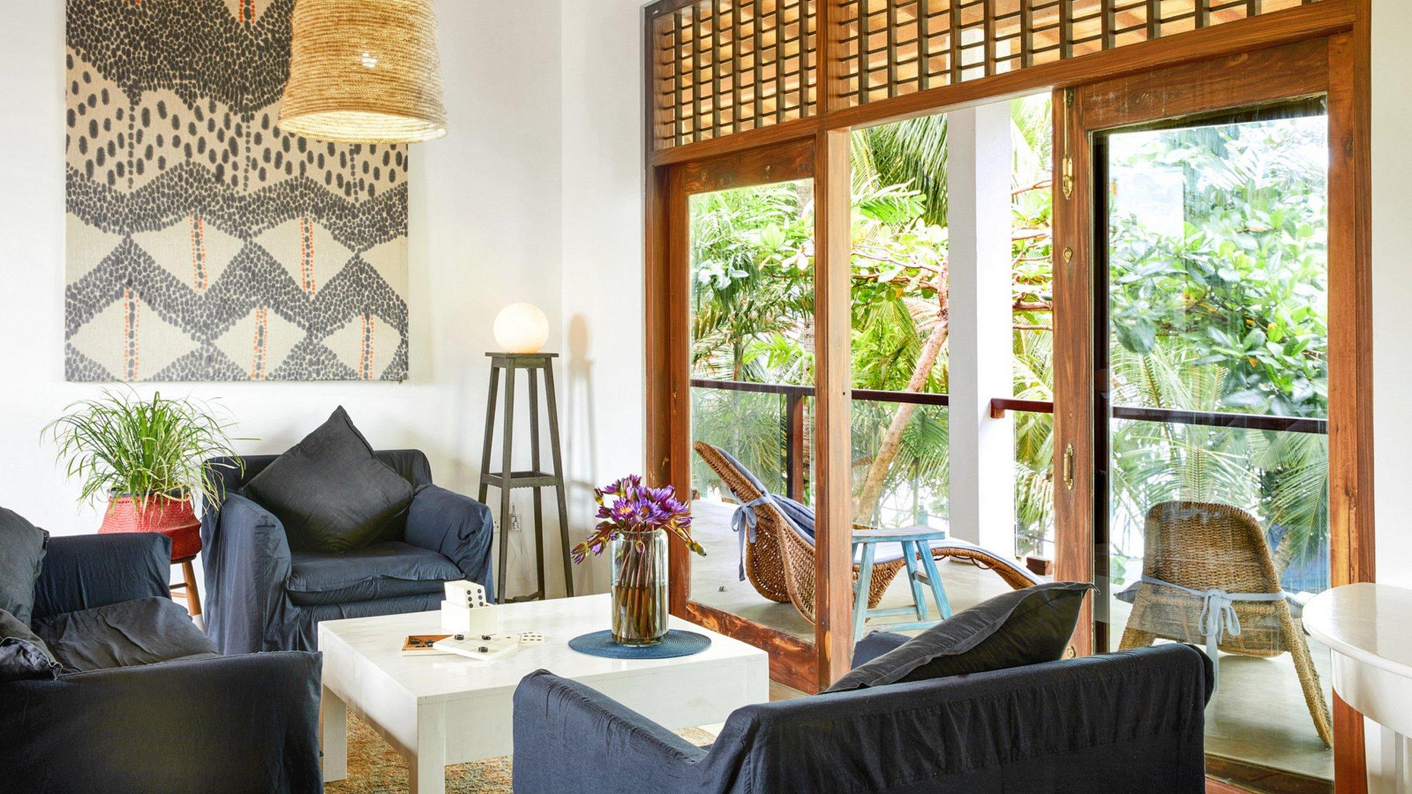 August Beach House - Photo 7
