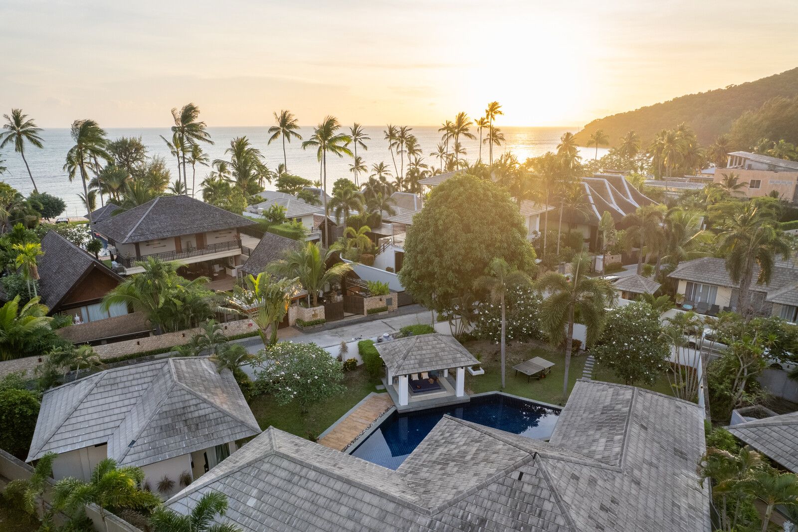 Lipa Talay Valaya Blue - Image 3