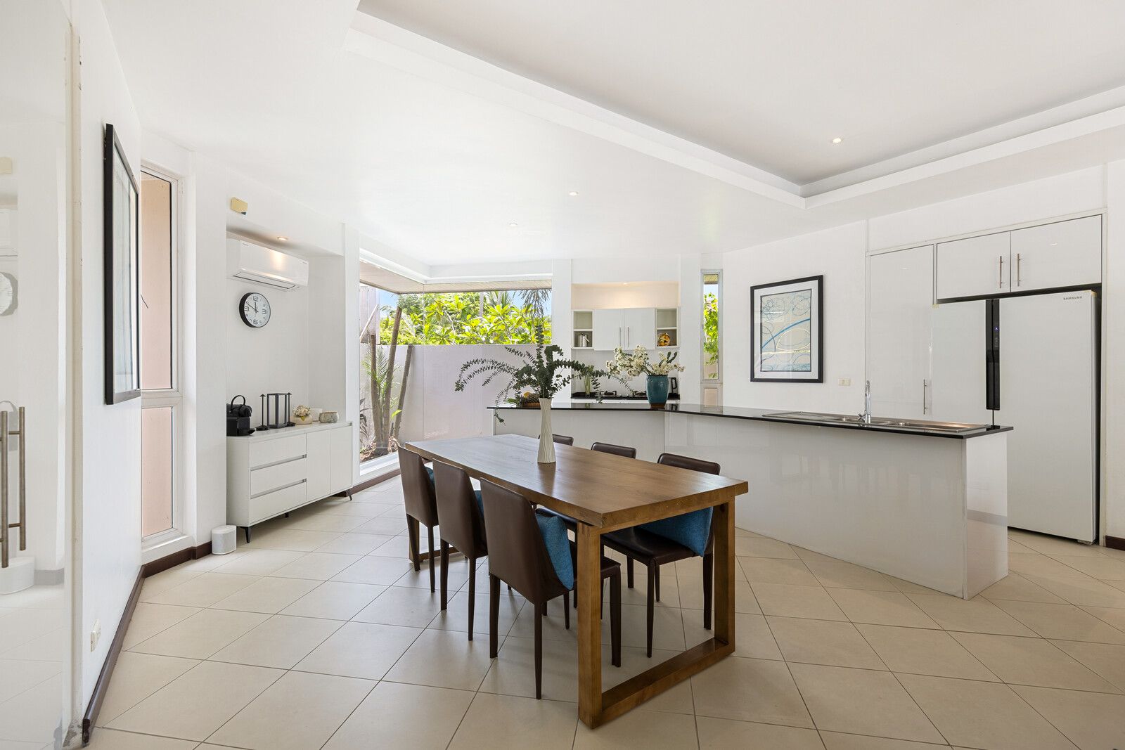 Lipa Talay Valaya Blue - Image 8