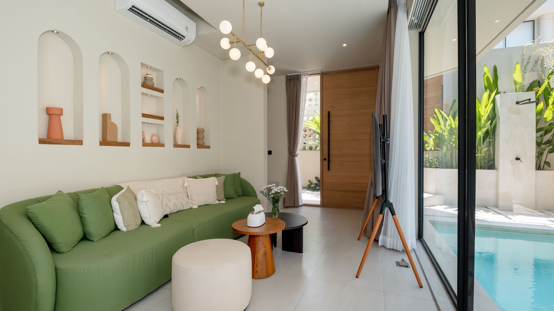 Loona Palm Estate Seseh - Image 3