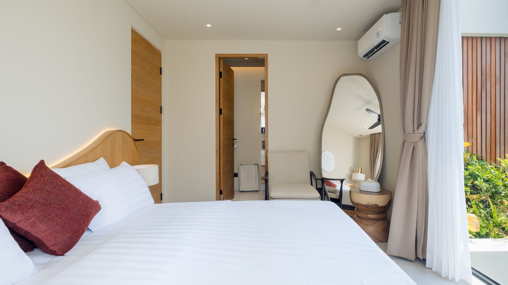 Loona Palm Estate Seseh - Image 29