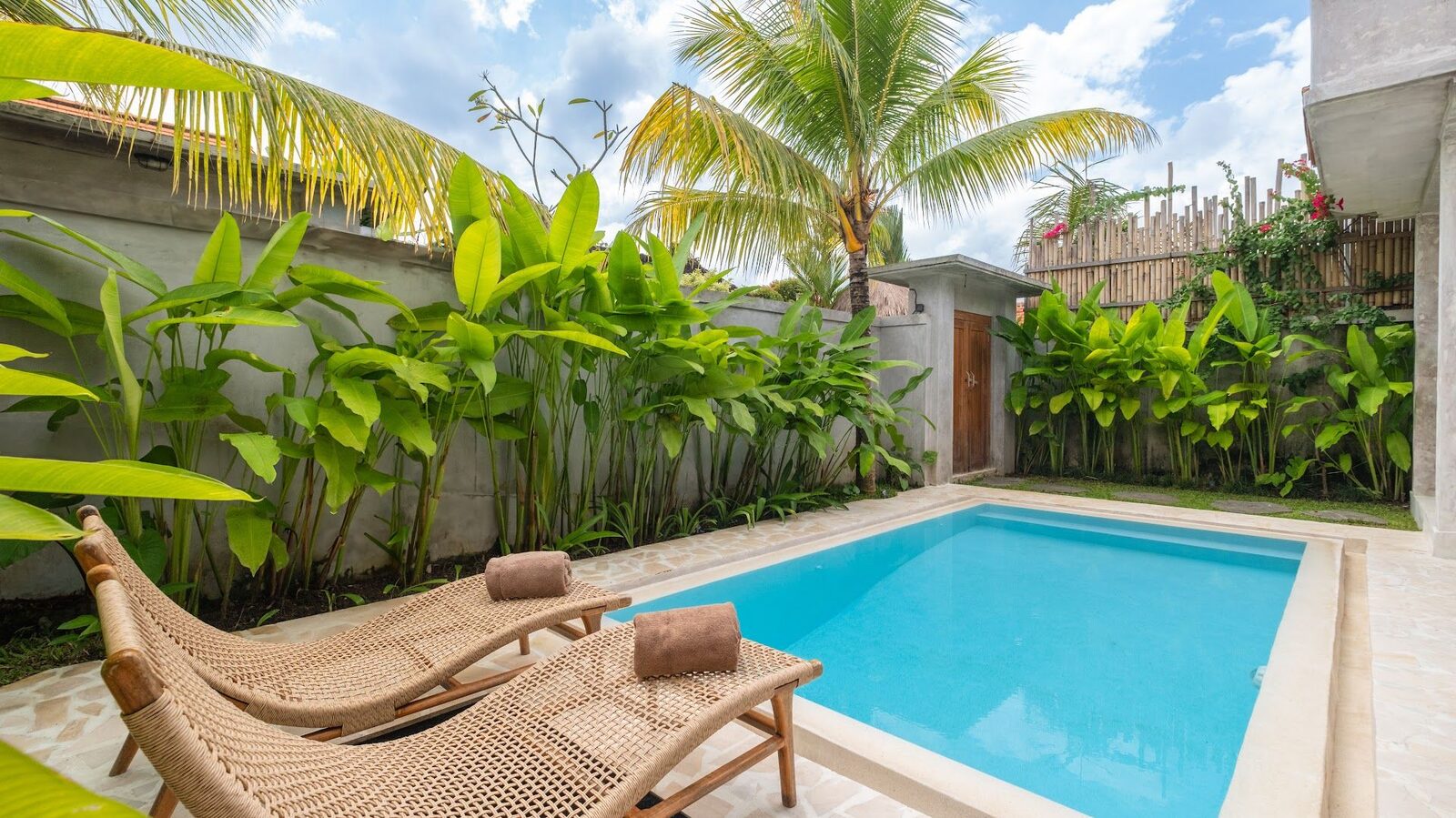 Loona Palm Villa 2 - Image 3