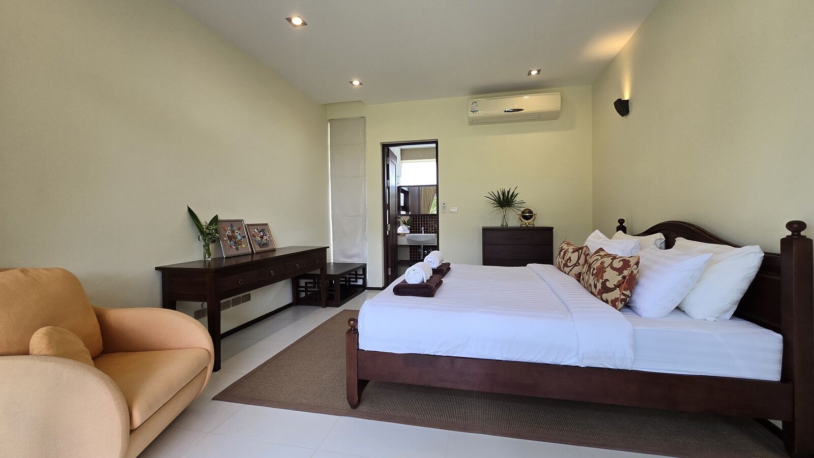 Six Hills Villa - Image 15