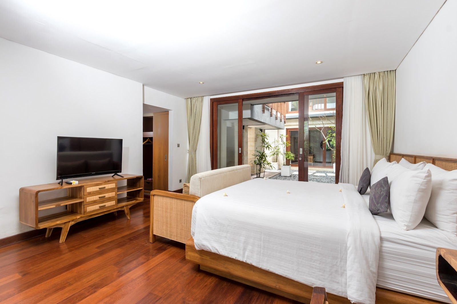 The Chands Delapan - Image 29