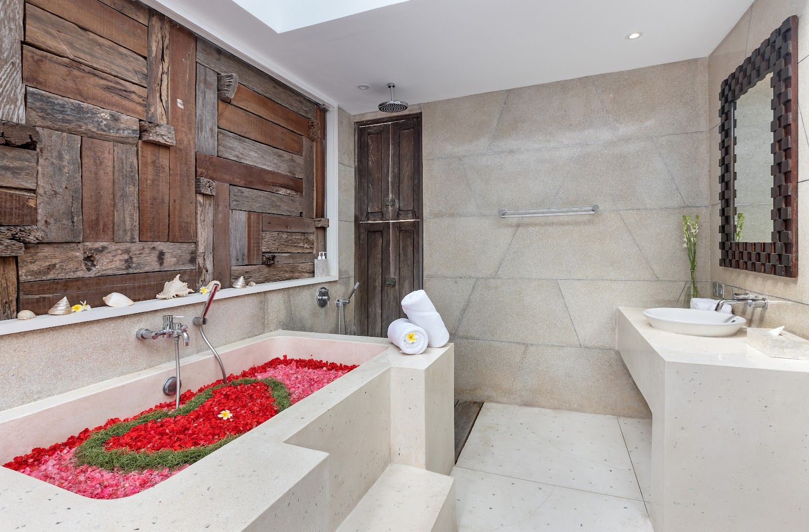 The Chands Enam - Image 8