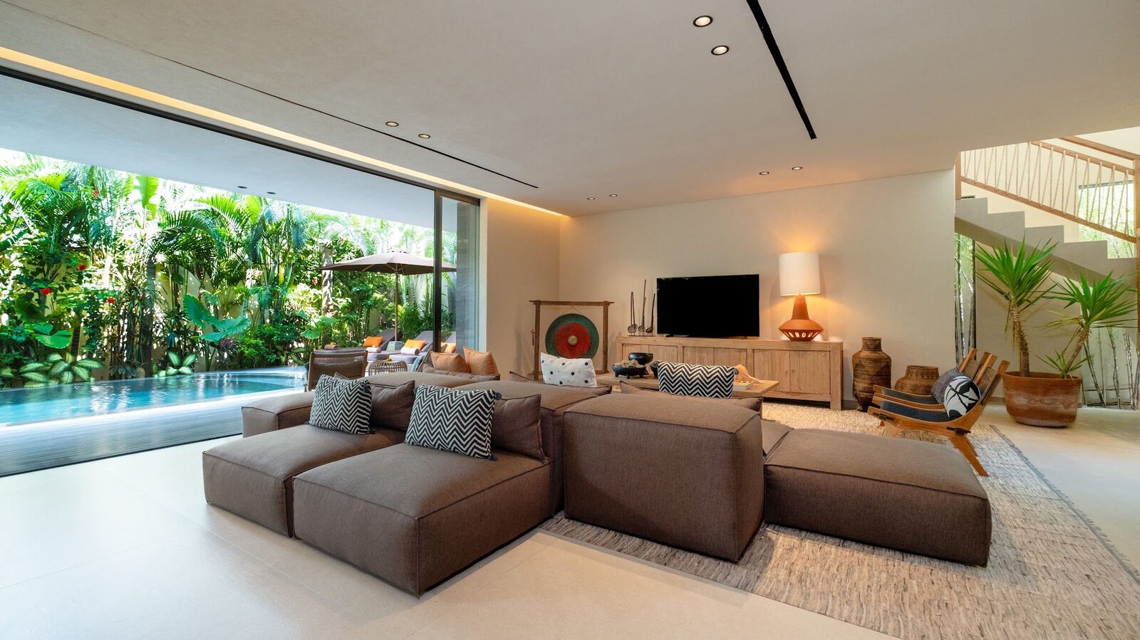 Villa Fiji - Image 12