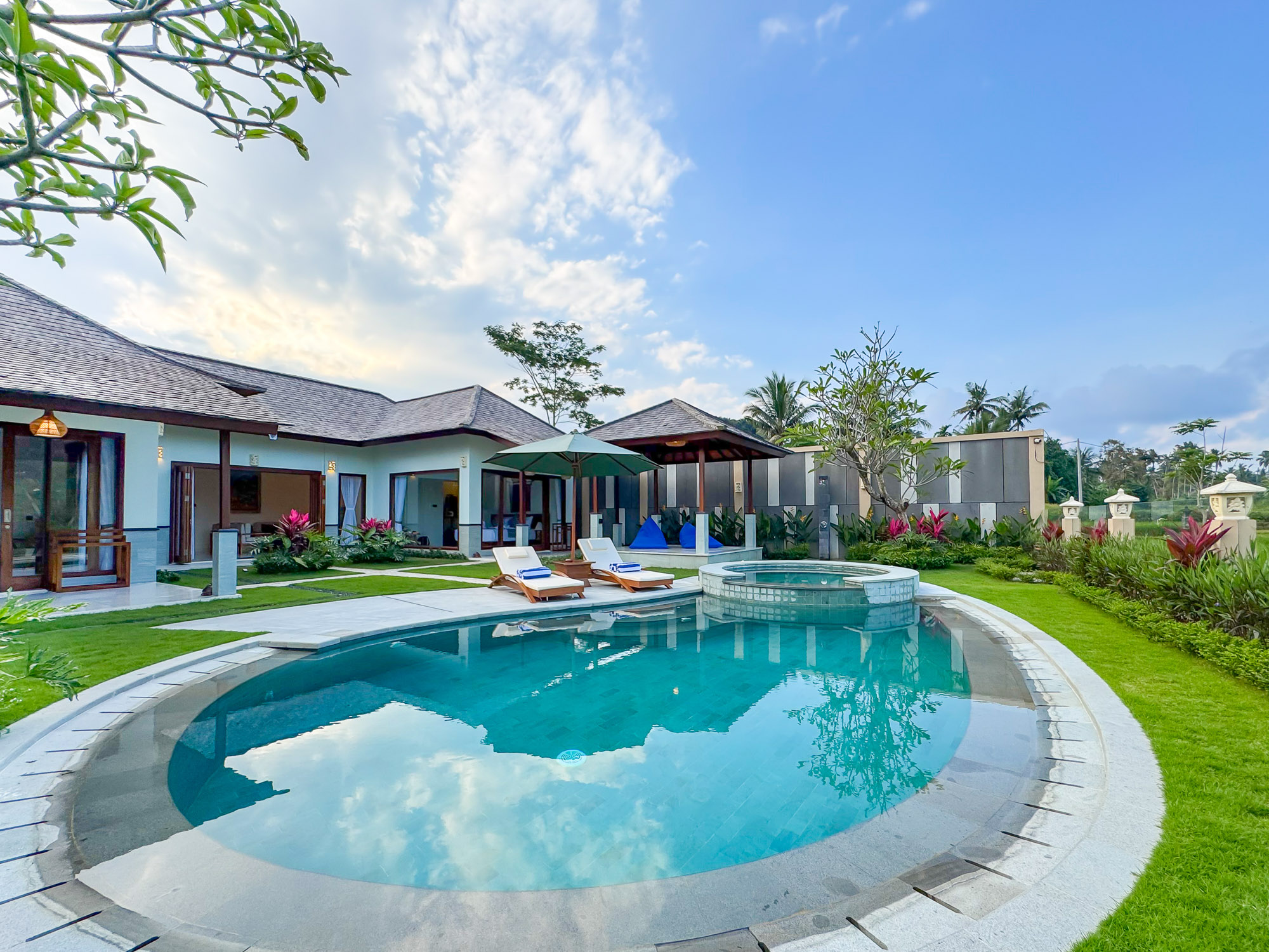 Pranaya Sunrise Terrace Ubud Villas