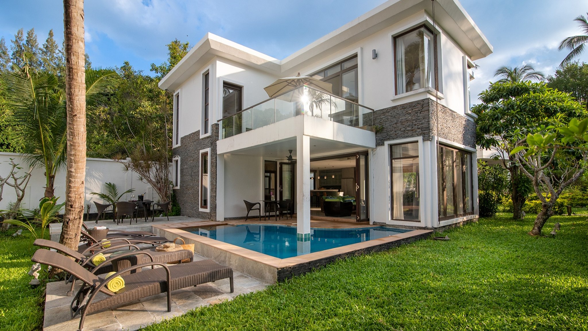 Heliconia Pool Villa